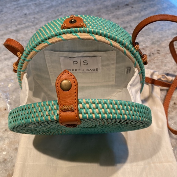 Poppy + Sage rattan cross body bag. Perfect for summer! 7.5” circumference. Cute - Picture 6 of 6